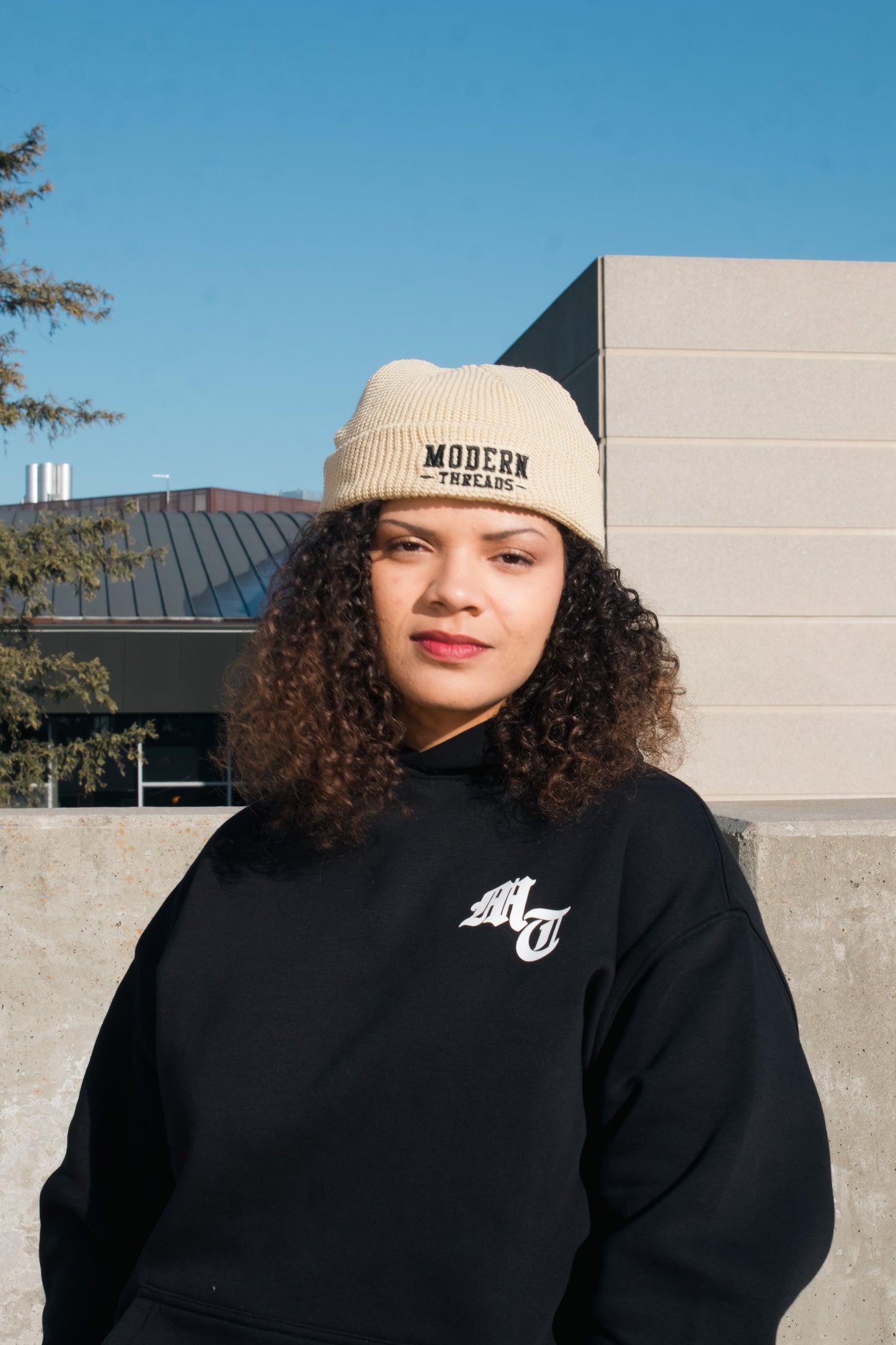 KNIT BEANIE