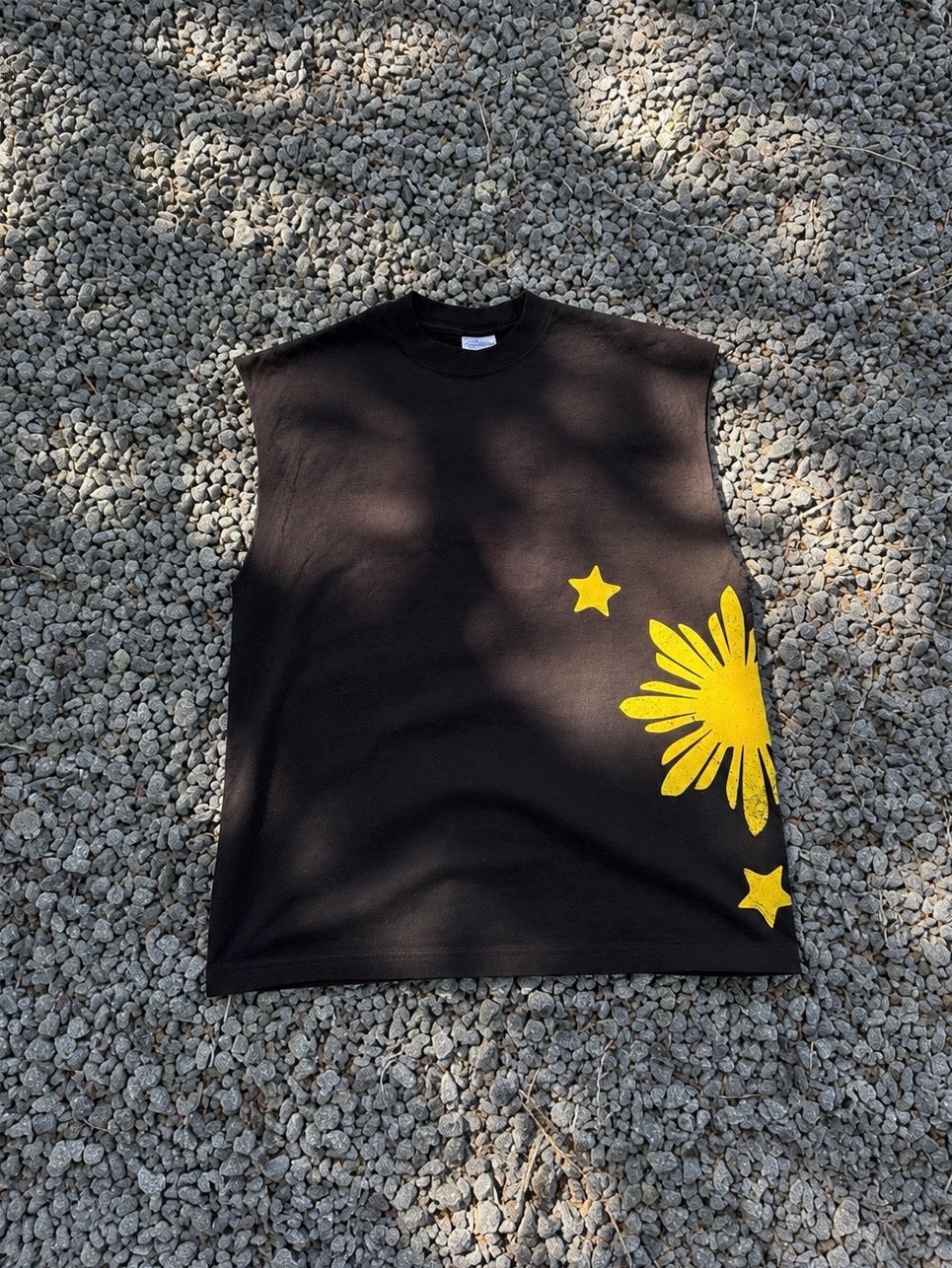 GOLDEN MUSCLE TEE
