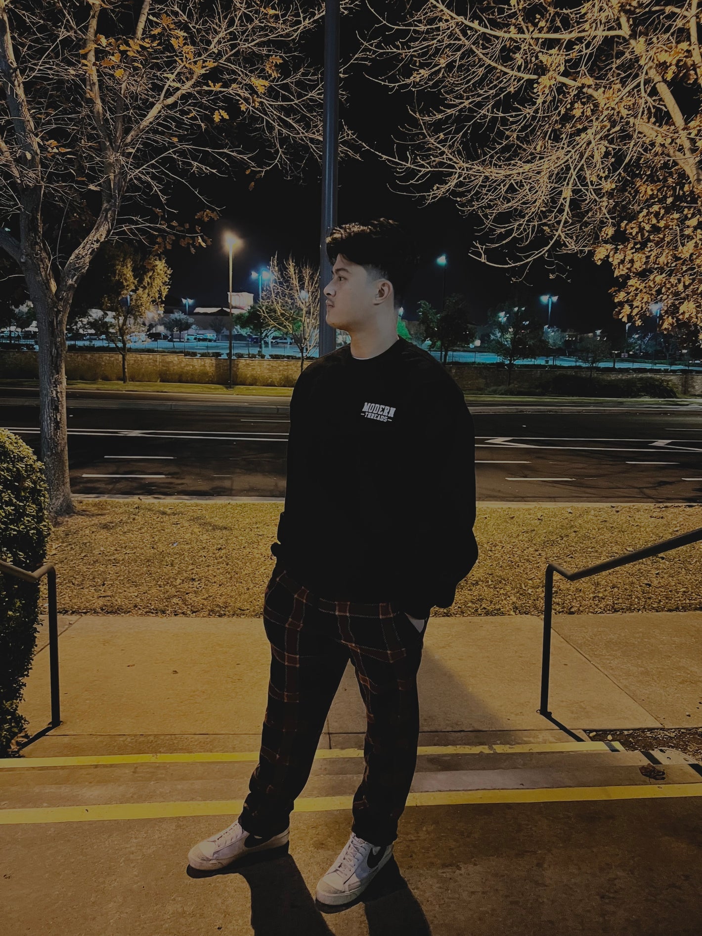 Logo Crew Sweatshirt long sleeves modern threads