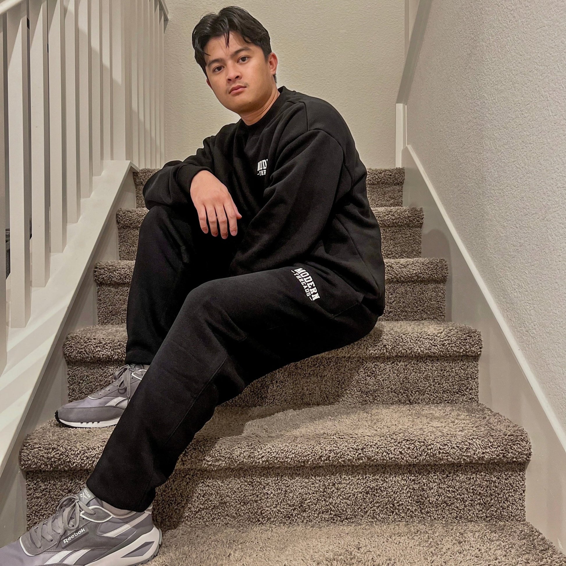 LOGO SWEATPANTS ♻️ Fleece Sweatpants - Modern Threads